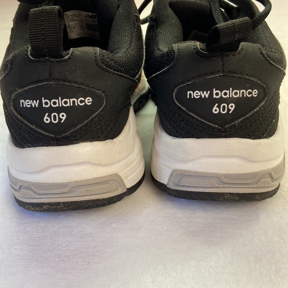 New Balance 609 Sneakers Size 7 Mens main image 6